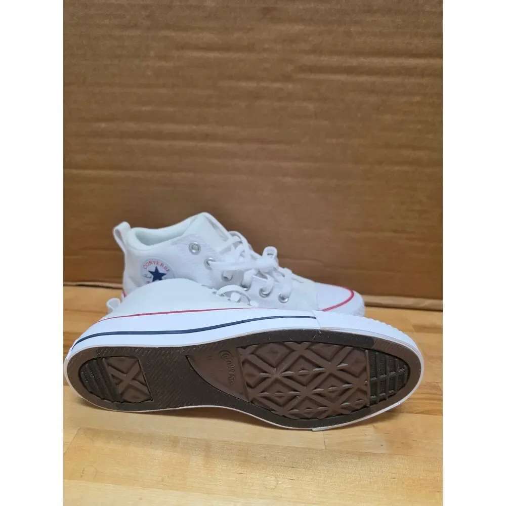 Converse Kid Size: 5.5